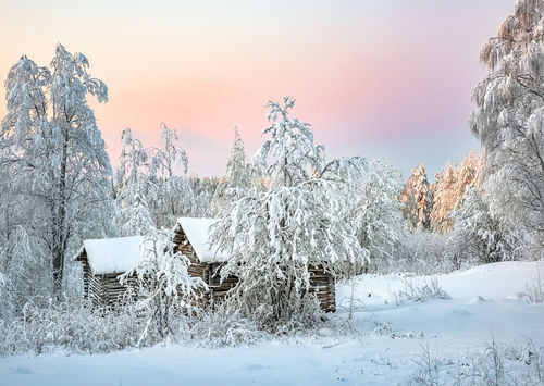 Stugan mitt i snö DUBBEL KORT